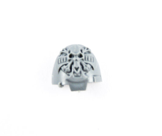 Schulterpanzer Wolf Guard Terminators B0424